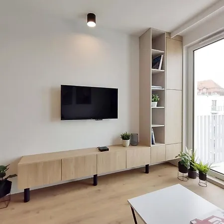 Young City Apartment In Gdansk Center Exterior photo