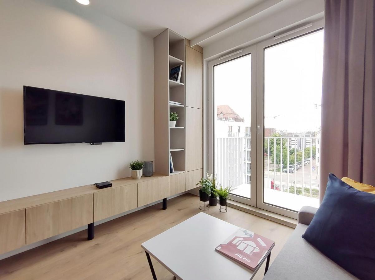 Apartment Young In Center